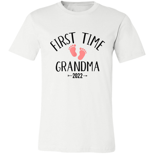 3001C First Time Grandma 2022 T-Shirt